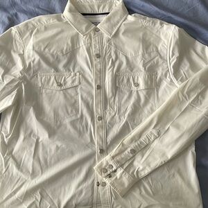 Men’s medium white Diamond Cross Ranch button up